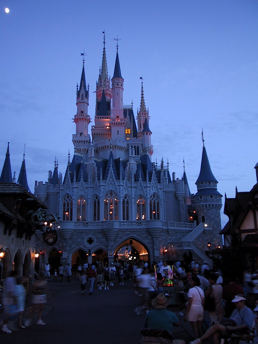 Disney World 2000 _Canon S10_.jpg