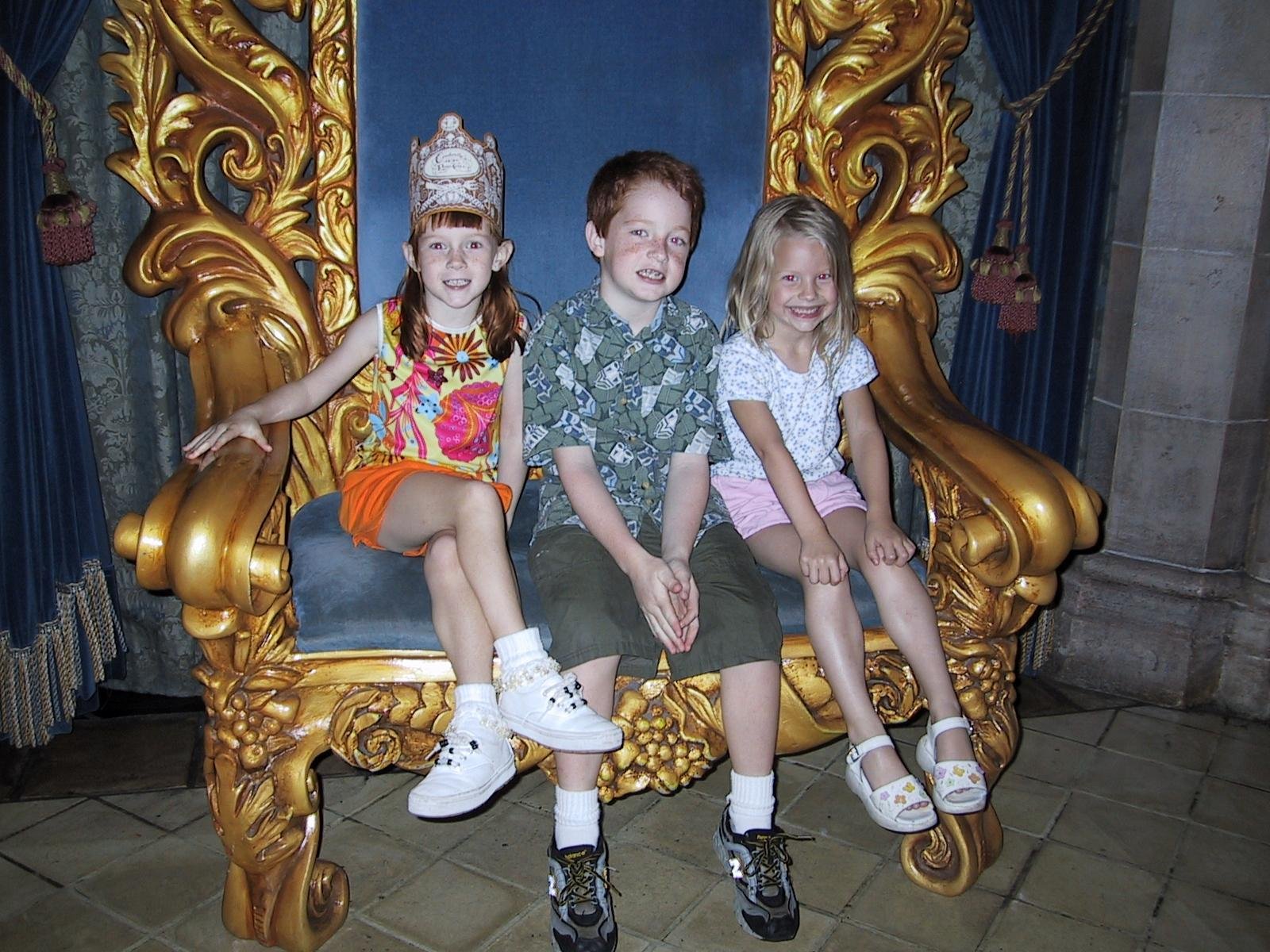 116-1619_img.jpg
